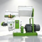 Compost pellet machine for making organic fertilizer pellets from manure and compost